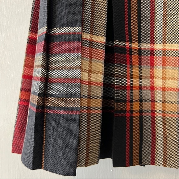 Vintage Ladies Kilt All Wool Plaid A-Line Pleated Skirt Highland Wear Fall Midi - Picture 5 of 7